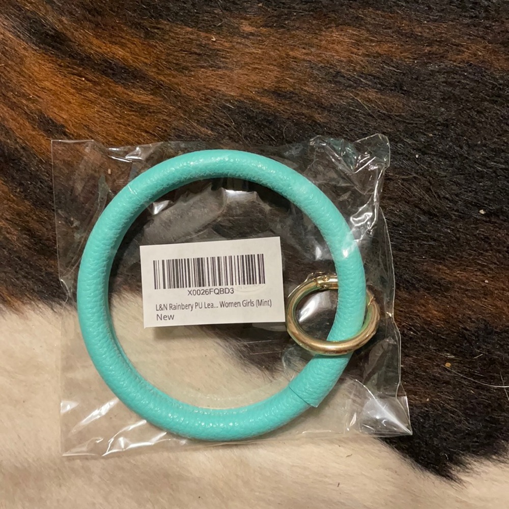 Blue ring for keys!